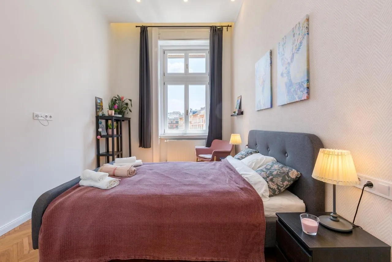 Royal Ferenciek Apartment Budapest